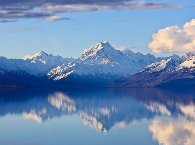 nz mountains clouds